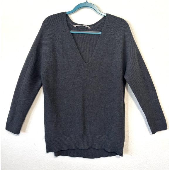 Athleta Sweater Ribbed Tunic V-Neck Long Sleeve Gray Wool Blend Minimalist‎ Sz M - Picture 1 of 6